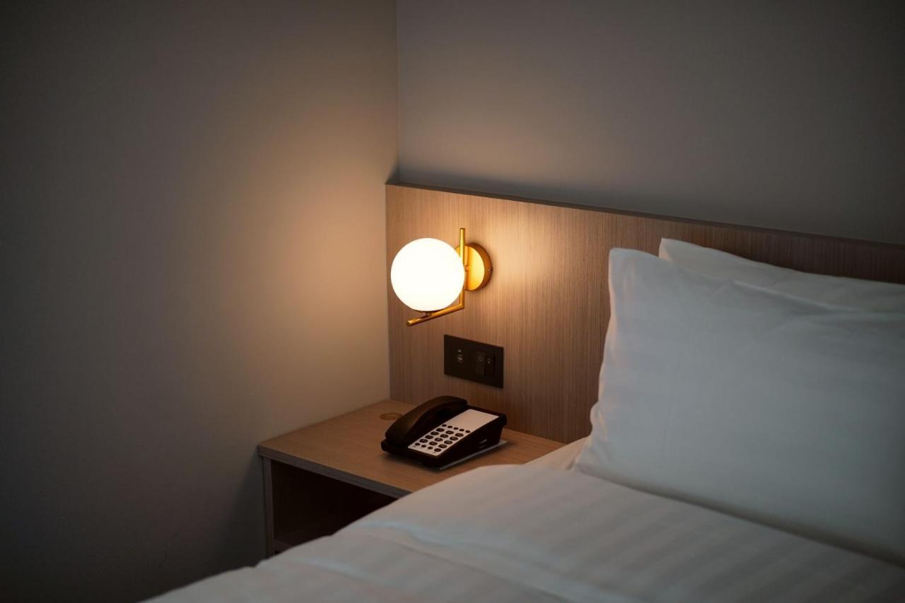 E Hotel Xinshi エクステリア 写真